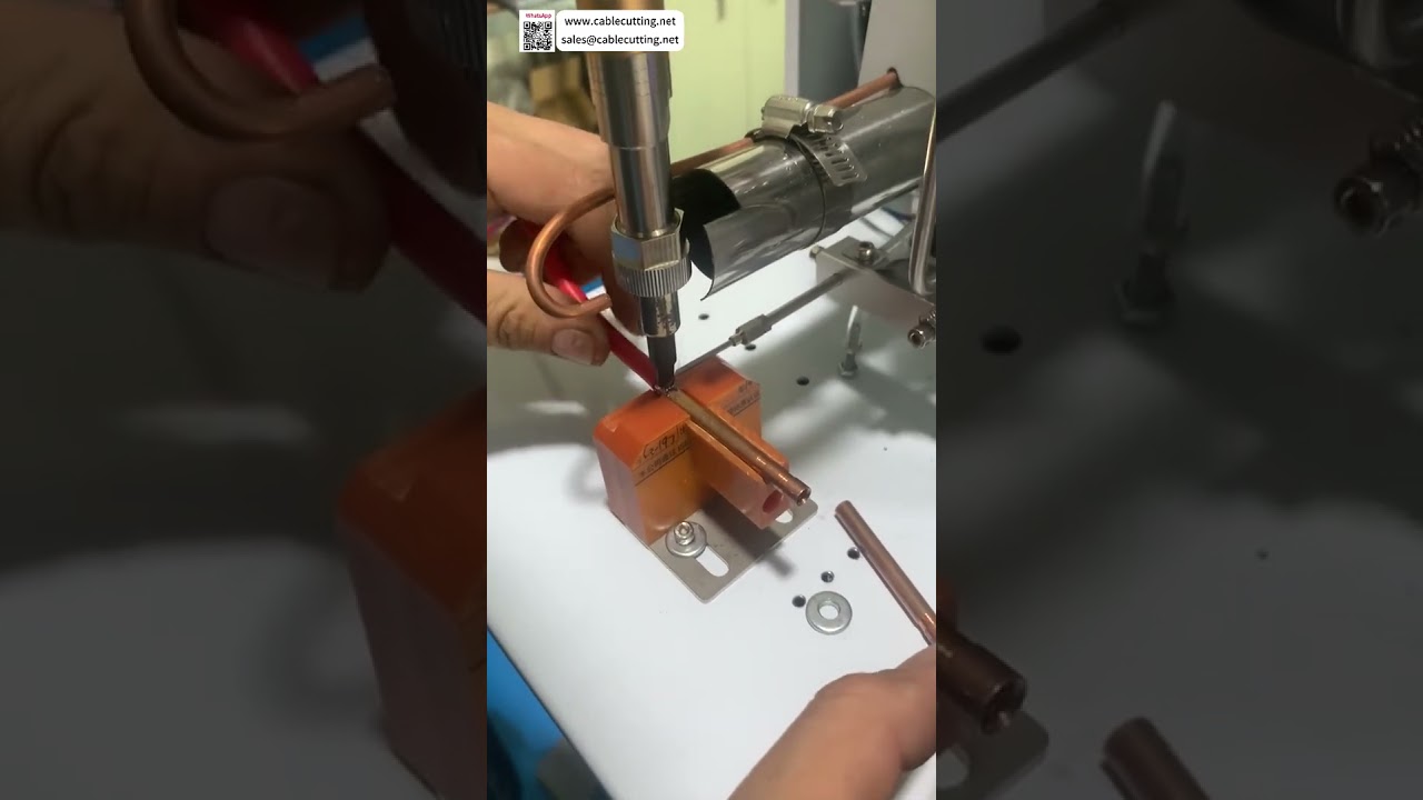 Puoliautomaattinen juotoskone 8 AWG silikonilangan ja kupariputken tarkkuushitsaukseen