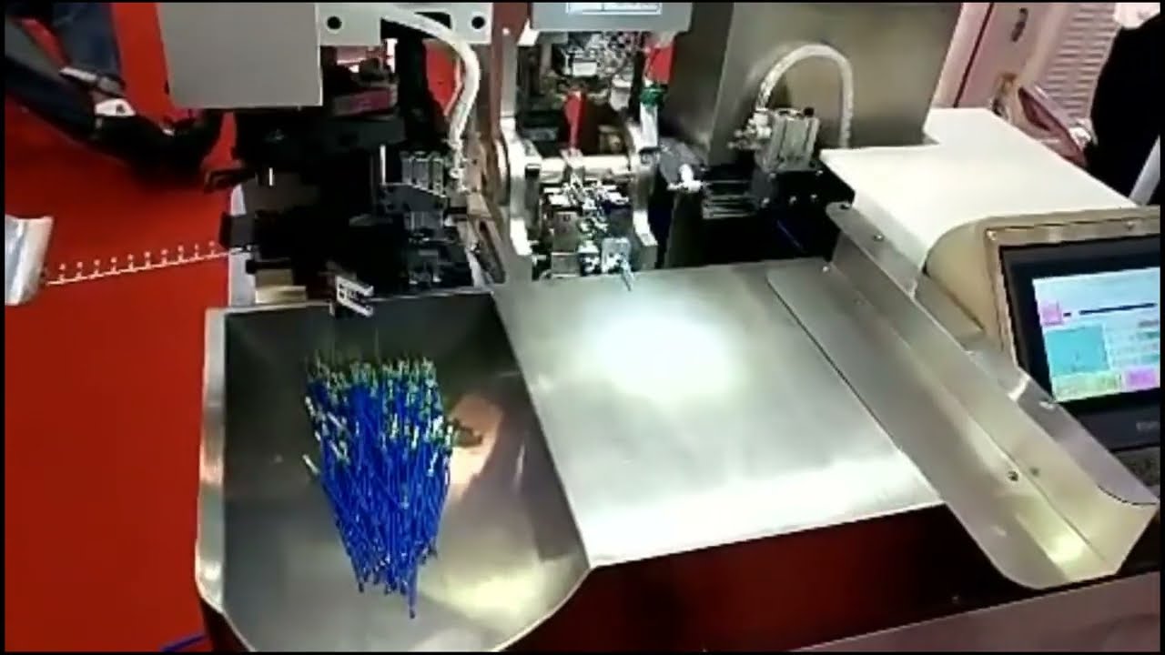 Fully Automatic Wire Cutting Stripping Single Head Waterproof Plug Inserting Crimping Machine