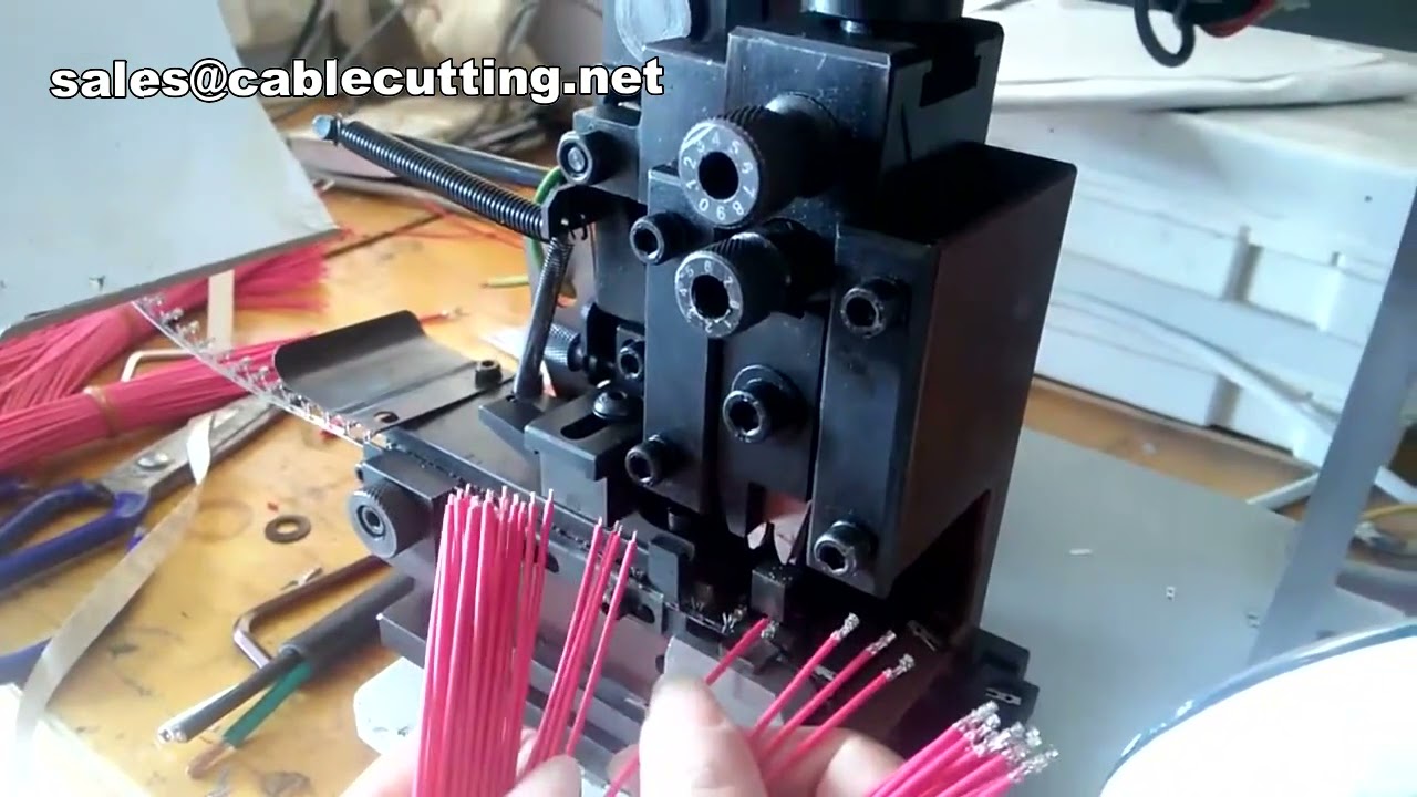 terminal crimping machine Product show