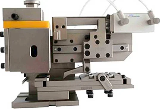 Pneumaattinen Straight Liittimen puristus Mold - Liittimen puristusapplikaattori